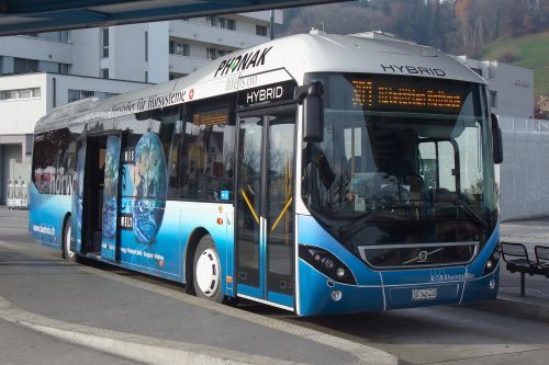 German Ministry for Environment funds hybrid buses in Hamburg
